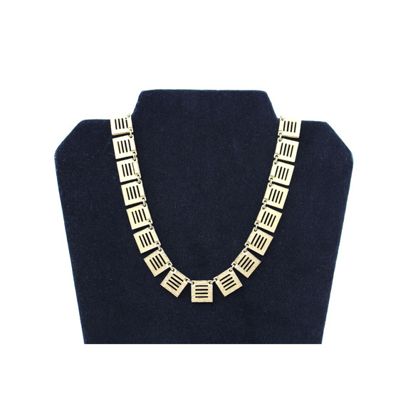 A5 Flawless Vintage TRIFARI Square Link Gold Tone NECKLACE - Picture 1 of 5
